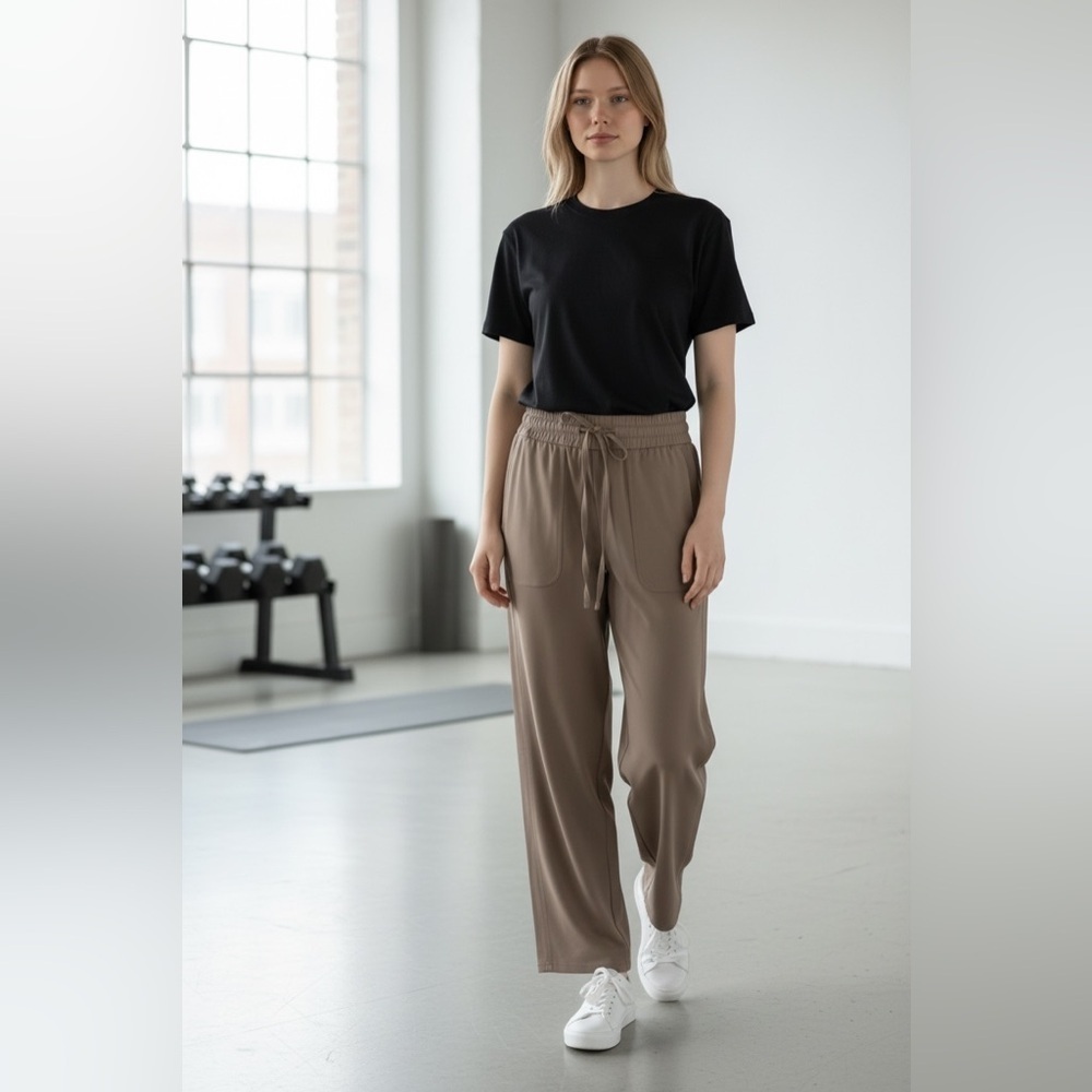 lululemon classic fit crop pants size 2